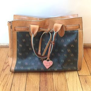 Dooney & Bourke purse