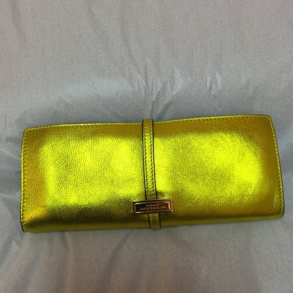 Burberry evening/ special occasion clutch - Picture 2 of 4