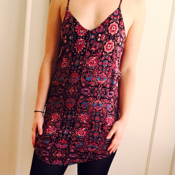 "Dress" - Picture 2 of 2