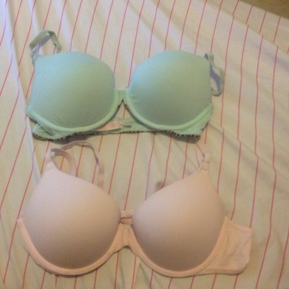 FLASH SALE VS Pink Bra Bundle