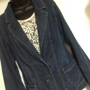 Final clearance! $7 if bundled