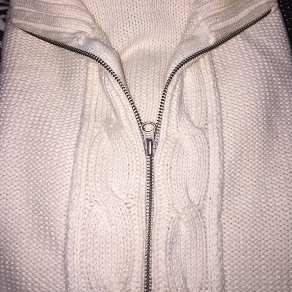 Cream zip up