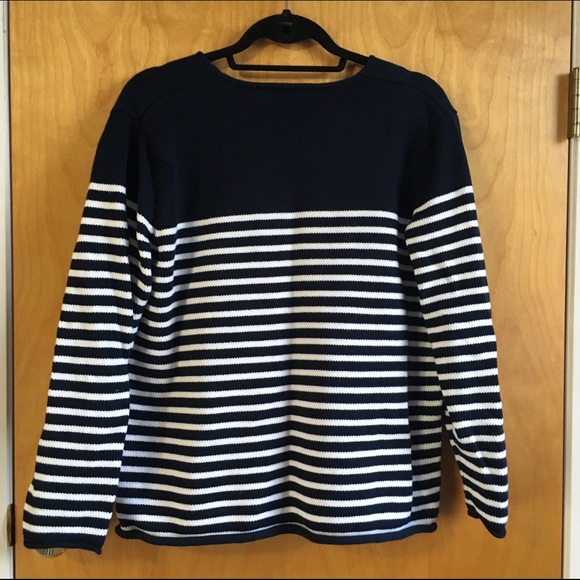 Nautical Norton Studio v-neck sweater - Picture 2 of 3