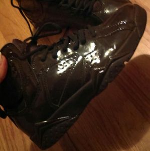 AIR JORDAN -- LEATHER 7