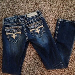 Rock revivals size 26