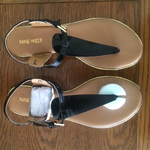 NWT black leather Nine West Sandals