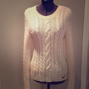 Hollister Cable Knit Cream Sweater