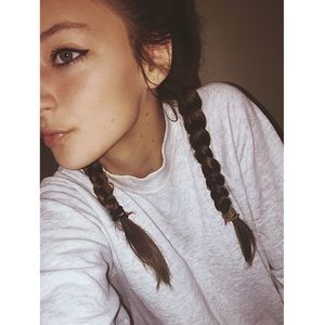 Meet your Posher, Olivia