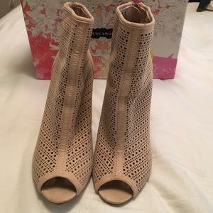 Chinese Laundry blush/nude booties