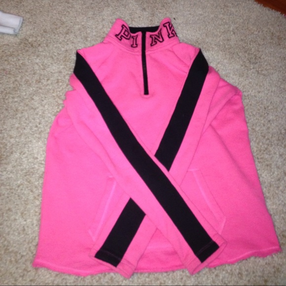 Vs PINK black & pink sweatshirt😻💞