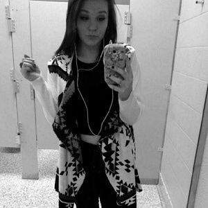 Meet your Posher, Madison