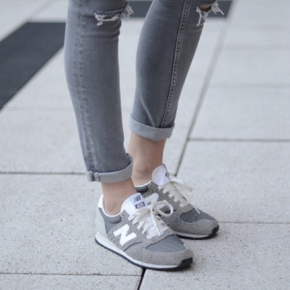New Balance 420