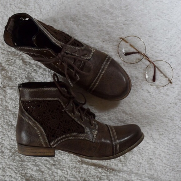 Crochet lace up boots