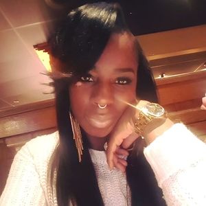 Meet your Posher, Ebony