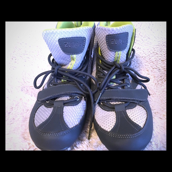 HOTT Zumba High Tops! Size 9. Like New! $25!