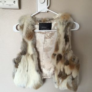 POL  fur vest