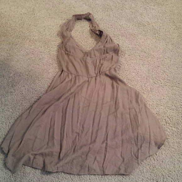 Haulter dress - Picture 3 of 3