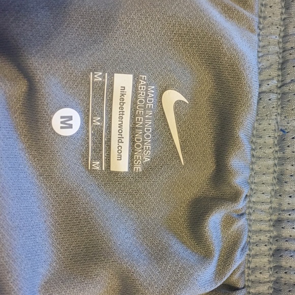 NIKE RUNNING SHORTS 💨 - Picture 2 of 4