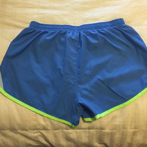 NIKE RUNNING SHORTS 💨 - Picture 4 of 4