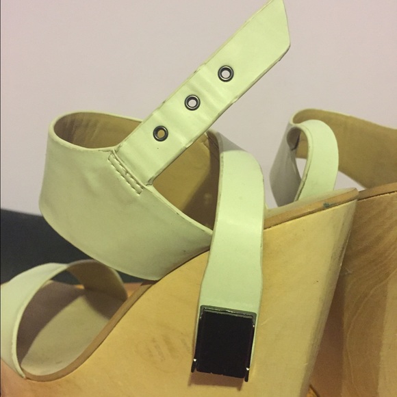 Zara Wedges - Picture 2 of 4