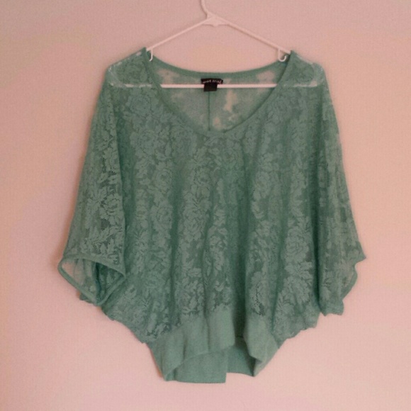 V neck top - Picture 1 of 2