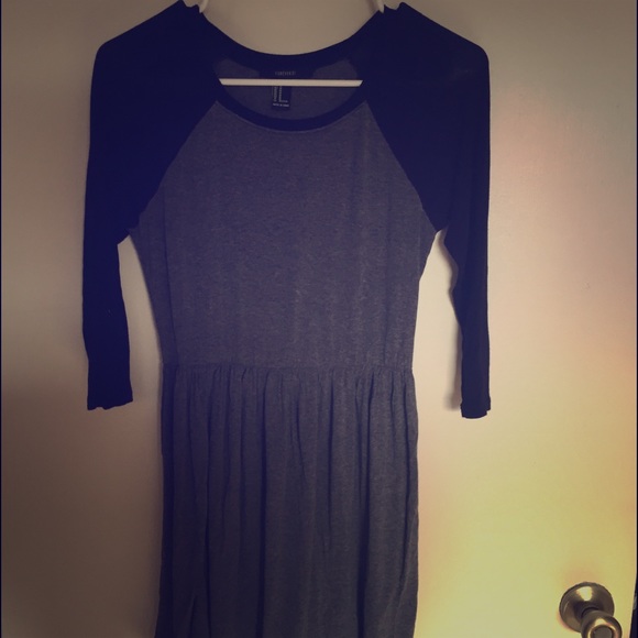 Raglan-style T shirt Dress