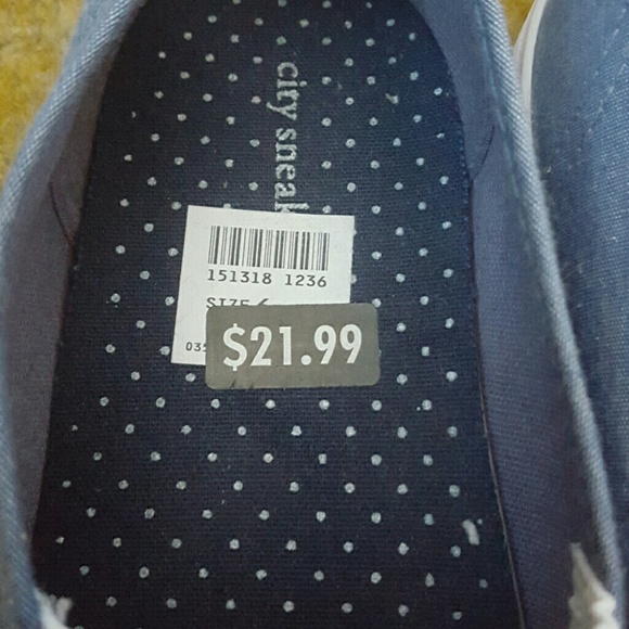 Shoes - Picture 2 of 2