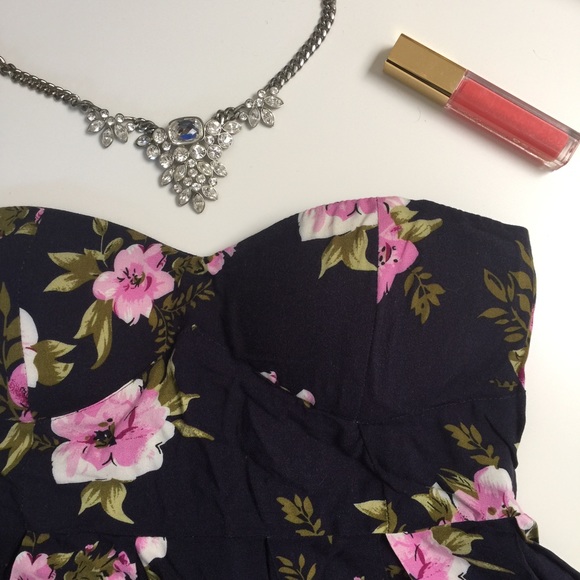 Strapless Sweetheart Mini Dress