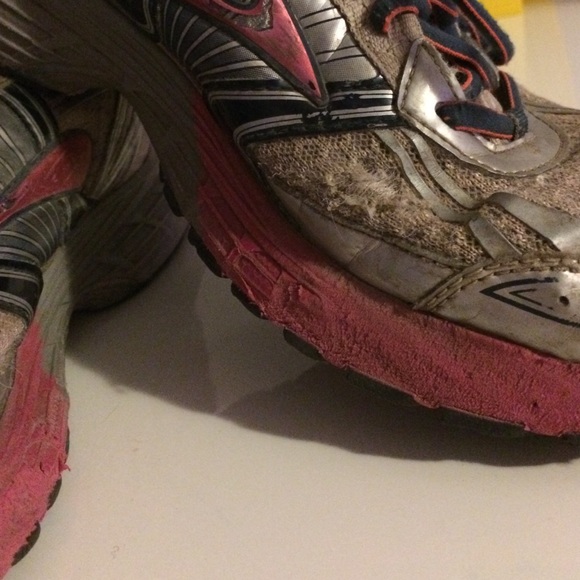 Brooks - Picture 2 of 3