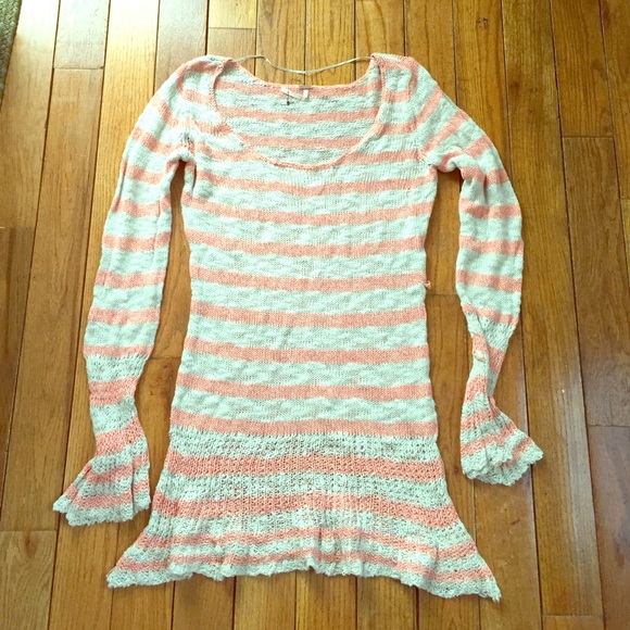 ❤️Free People sweater. Size Large