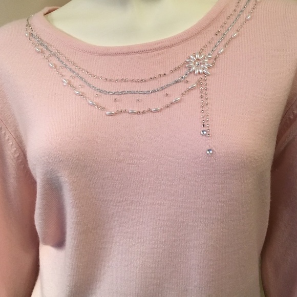 Pink sweater - Picture 2 of 4