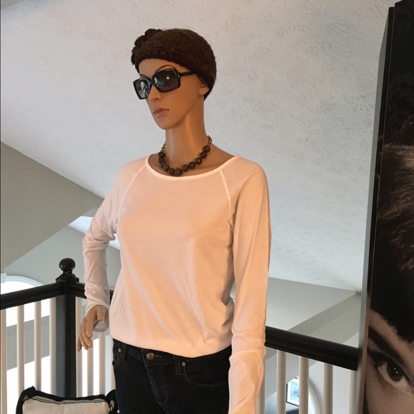 Athleta xs white long sleeve shirt