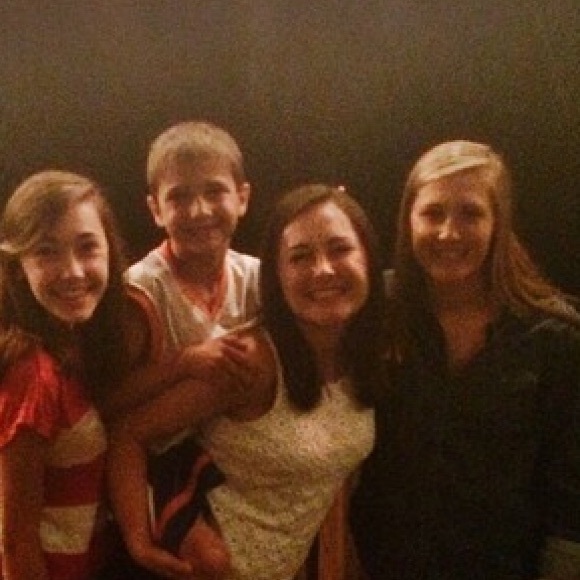 Meet your Posher, Taylor