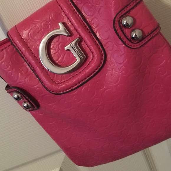 Guess purse - Picture 2 of 4