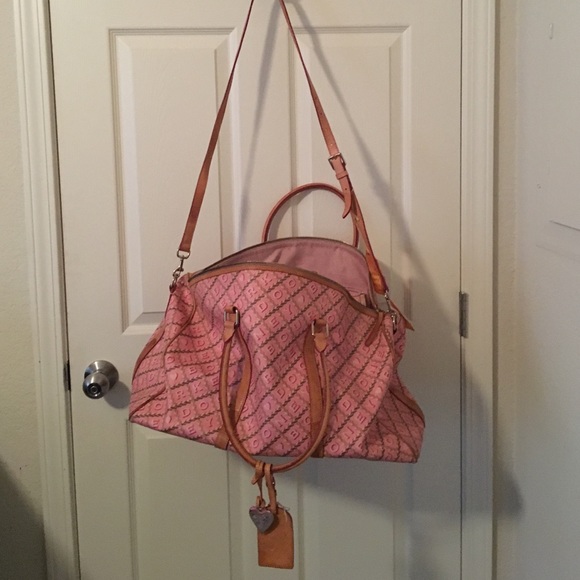 Dooney Bourke duffle! - Picture 1 of 4
