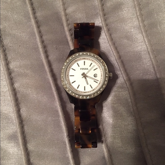 Small tortoise shell Fossil watch
