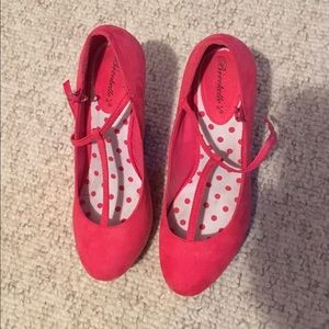 Coral suede wedges NWOT