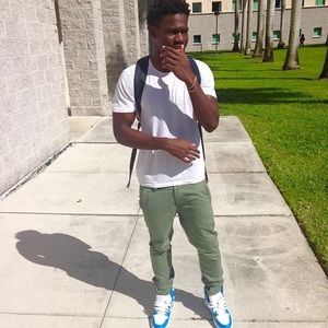 Meet your Posher, Rayshun