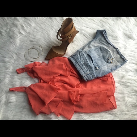 Coral Cold Shoulder Tank 🌺