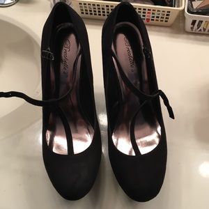 Black suede wedges NWOT