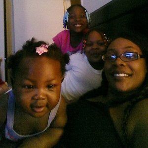 Meet your Posher, Domonique