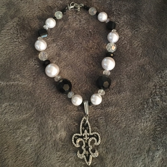 Fleur-de-lis necklace