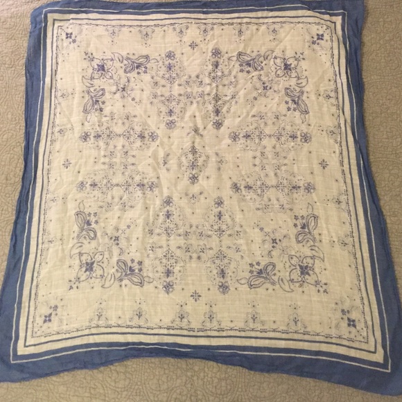 Hollister Accessories - Blue & White Floral Square Bandana Scarf Top
