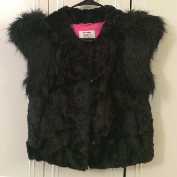 Neiman Marcus skaist taylor vest