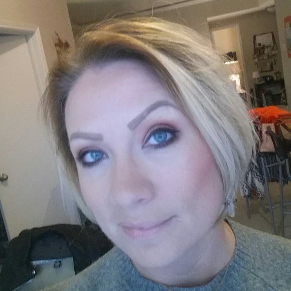 Meet your Posher, Felicity - Picture 1 of 1