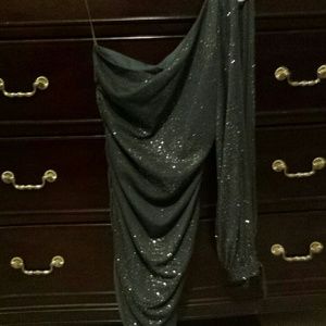 One sleeve Glitter dress with slit