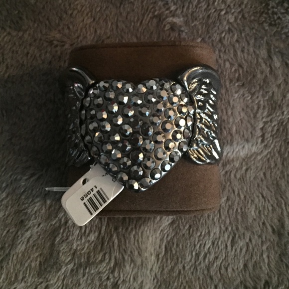 Dark gray heart bangle bracelet with wings