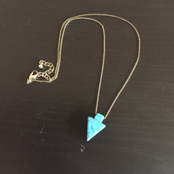 Turquoise arrowhead necklace