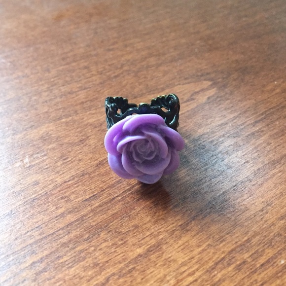Rose ring - Picture 2 of 3
