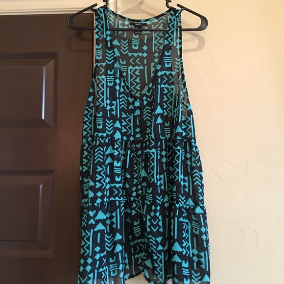 Forever 21 sleeveless tunic-size L